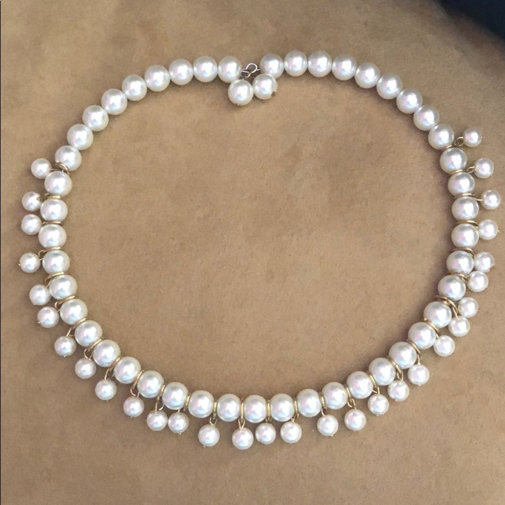 ⭐️⭐️⭐️PEARL CHOKER!! One size fits all!!